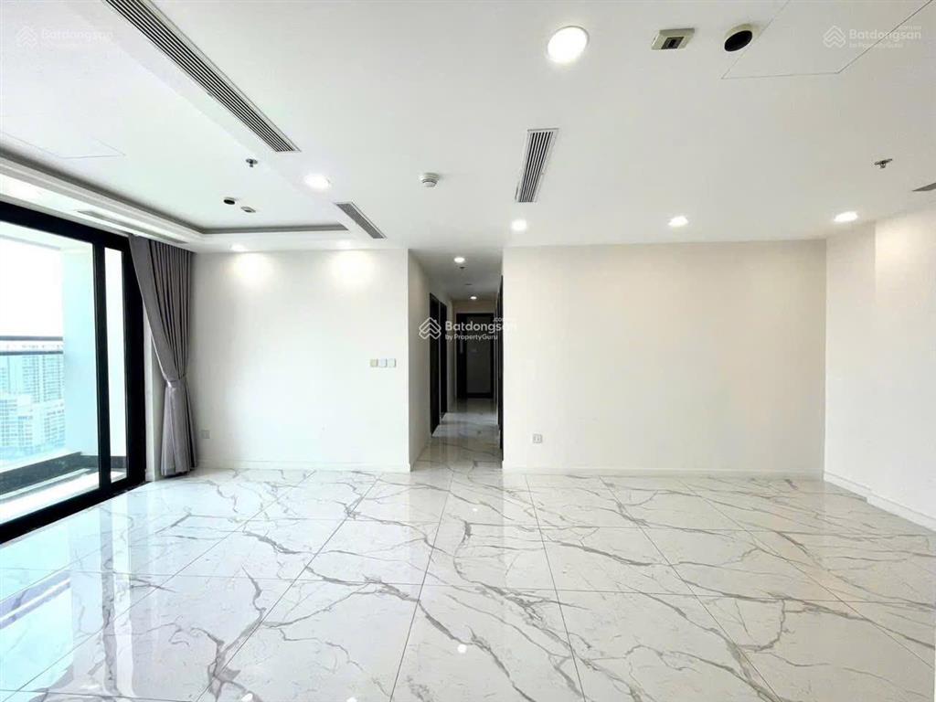 Độc quyền bán căn hộ s1 sunshine sky city q7. 4pn + 1, 3wc, 132m2. tầng cao. giá tốt nhất