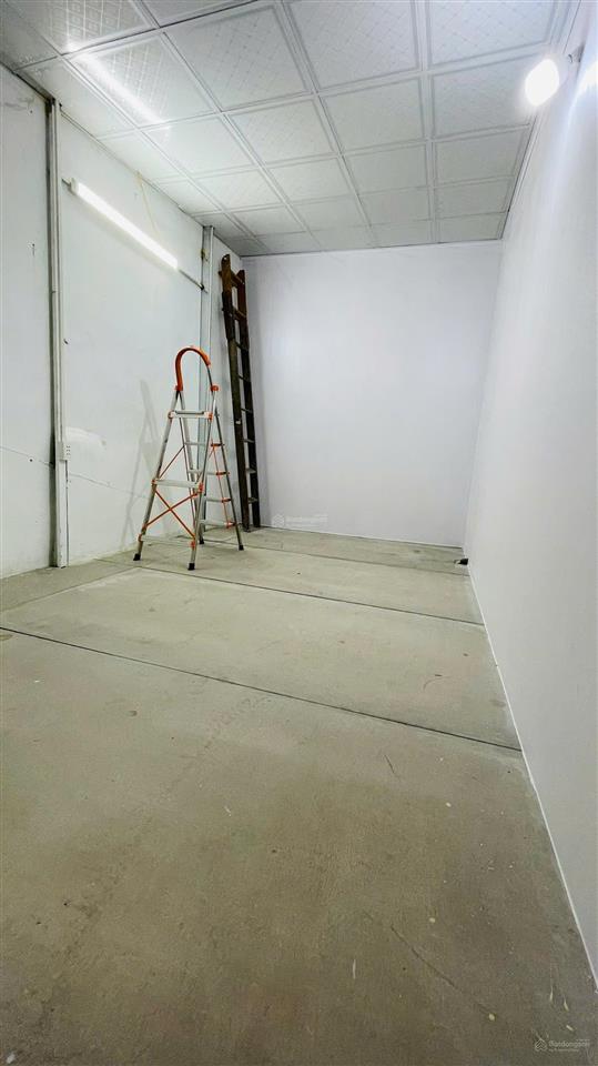 Cho thuê nhà mặt đường làm văn phòng,bán hàng online tại đường nguyễn khoái