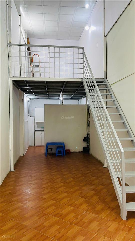 Cho thuê nhà mặt đường làm văn phòng,bán hàng online tại đường nguyễn khoái