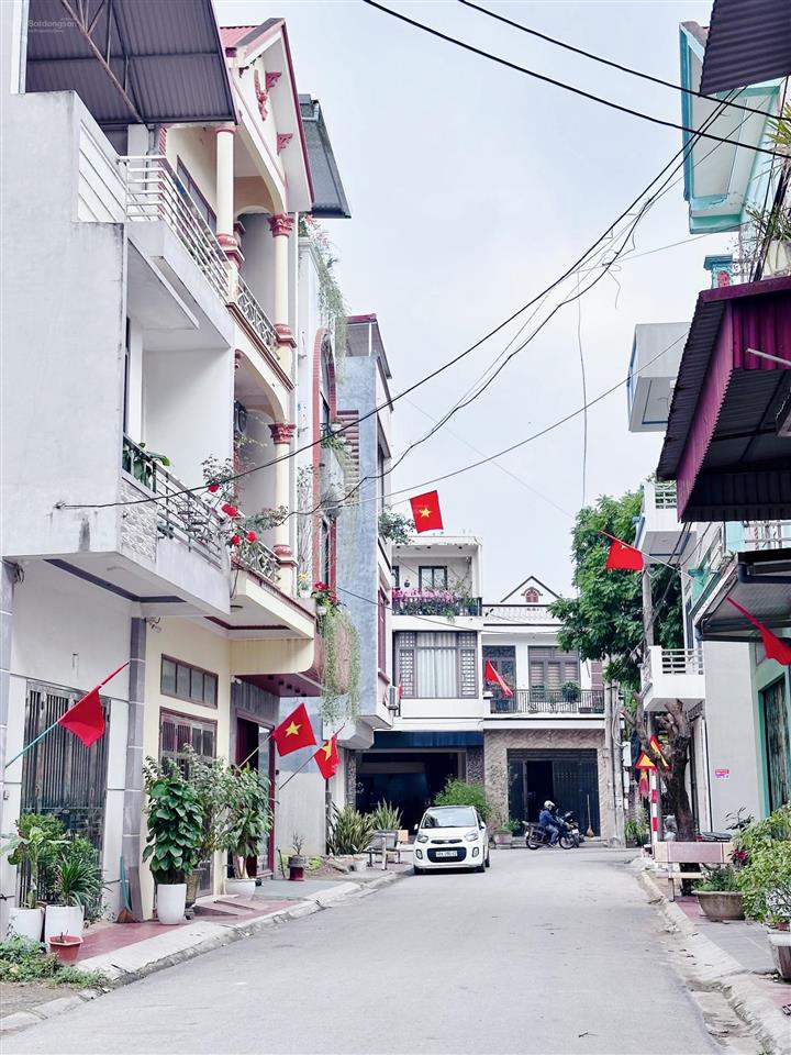 Bán căn liền kề trung tâm thị trấn thắng hiệp hoà 4pn giá đầu tư