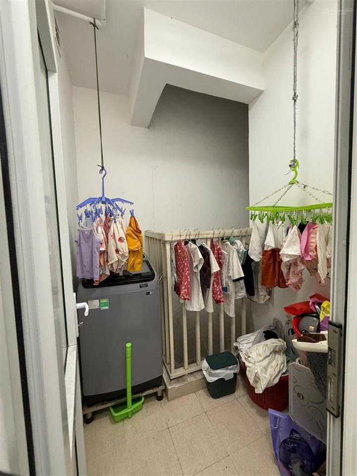 Bán căn tara 2 phòng ngủ 78m2  có sổ hồng  đầy đủ nội thất  giá 4,3 tỷ