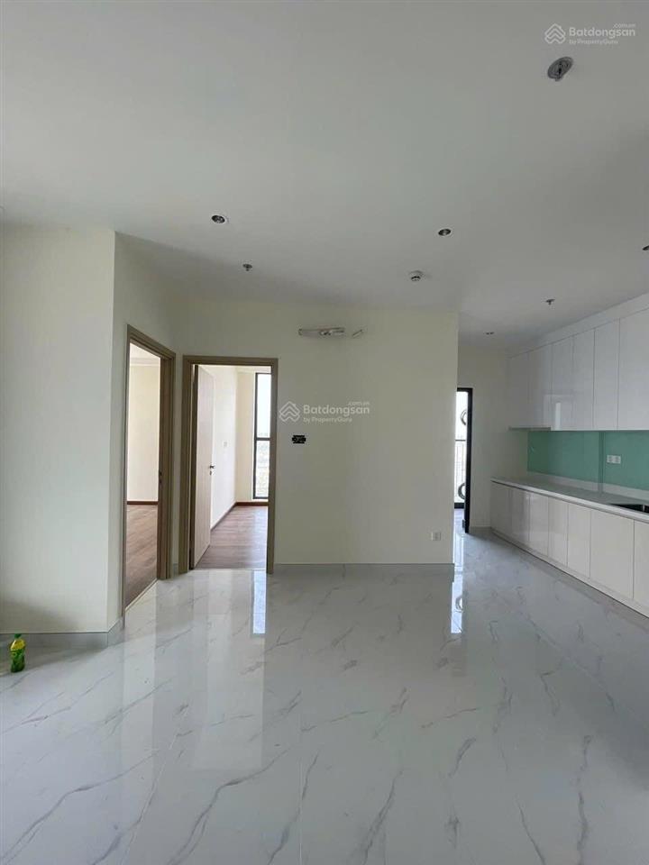 Cần bán gấp căn 2 phòng ngủ ngay góc  hướng đông nam  4,95 tỷ giá 102% bao gồm thuế phí