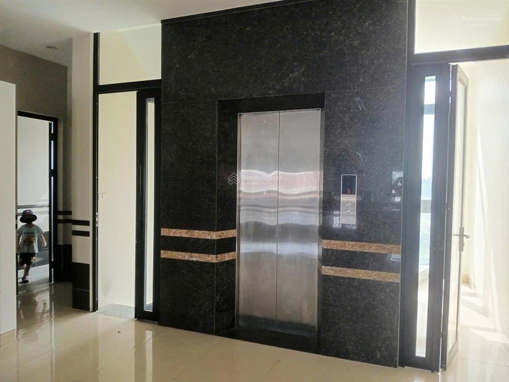 Cho thuê tòa nhà 6 tầng khu đấu giá tứ hiệp