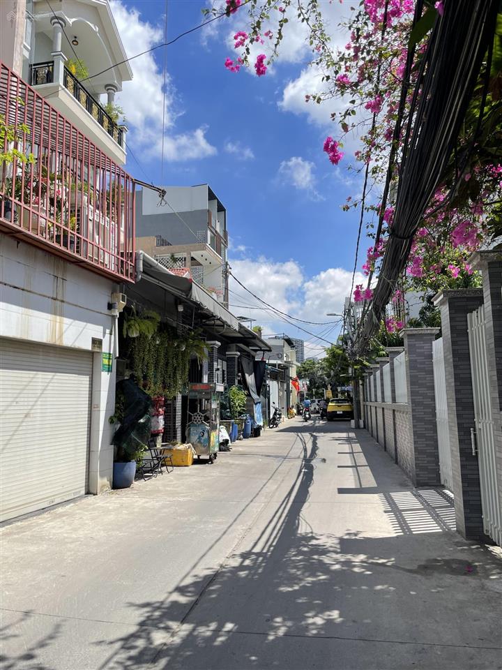 Bán nhà quận 7, siêu phẩm 4 tầng, oto đậu trong nhà, 4 x 15m, chỉ 9tỉ ***