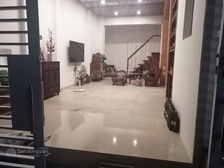 Bán nhà quận 7, lâm văn bền, hxh  ngang hiếm 7m, 3 tầng 4pn, chỉ 8tỉ nhỉnh