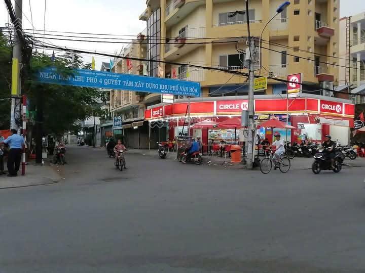 Bán nhà quận 7, lâm văn bền, hxh  ngang hiếm 7m, 3 tầng 4pn, chỉ 8tỉ nhỉnh