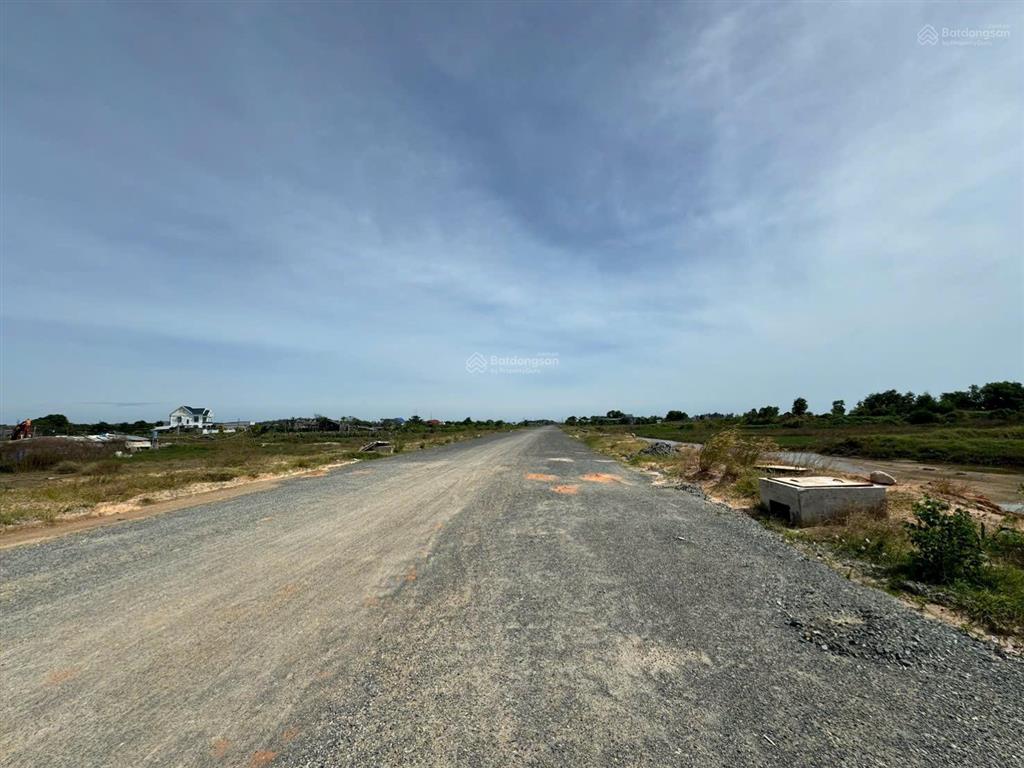 Bán đất tại thôn thạnh mỹ, 4 tỷ, 709m2, hàng hiếm tại giá ưu đãi
