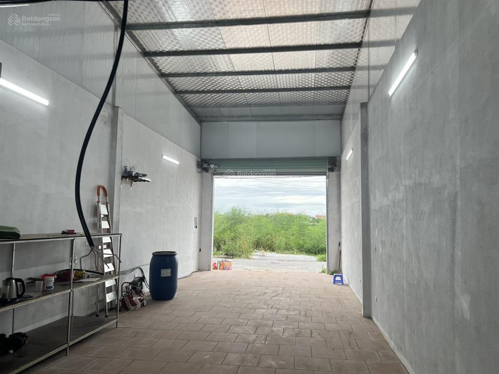 Chính chủ bán đất tặng nhà khu đấu giá x1 đông la, 11,9 tỷ, 80m2, lô góc, đang cho thuê 6tr/tháng