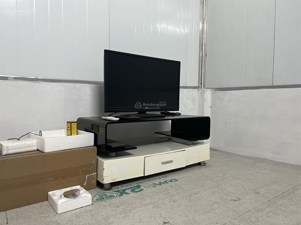 Cho thuê nhà xưởng 80m2, khu đất phân lô, xe cont vào nhà, tại la tinh, đông la cũ (xã an khánh)