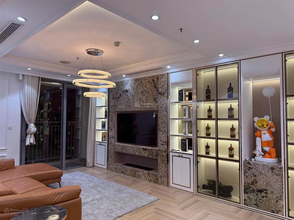 Bán căn góc 4pn times city p11  150m² view quảng trường, full nội thất mới, giá 21 tỷ