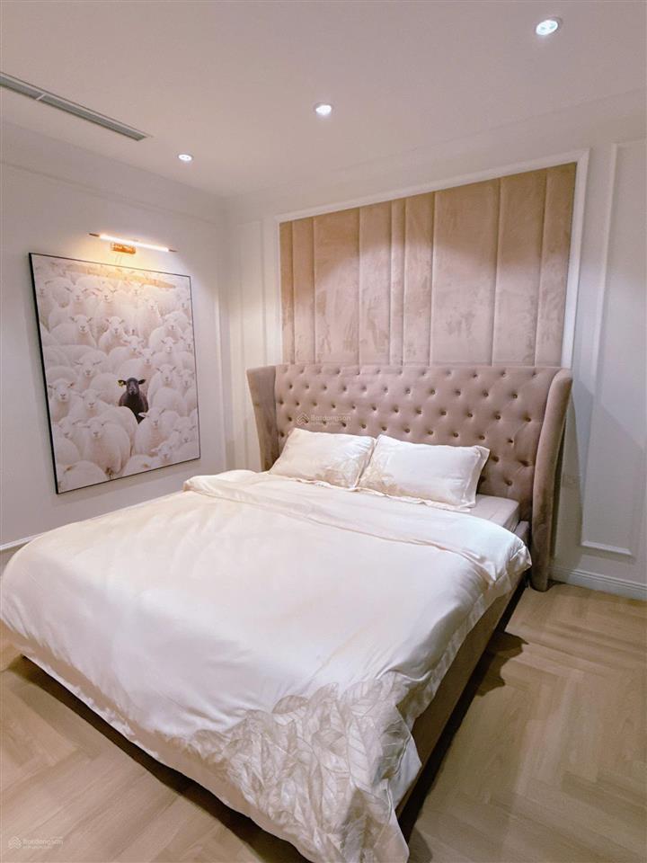 Bán căn góc 4pn times city p11  150m² view quảng trường, full nội thất mới, giá 21 tỷ