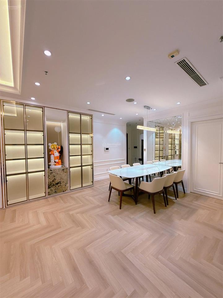 Bán căn góc 4pn times city p11  150m² view quảng trường, full nội thất mới, giá 21 tỷ