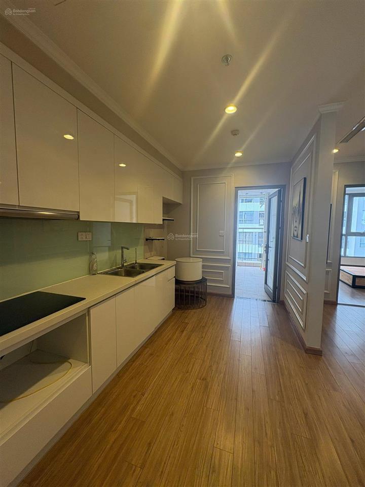 Bán căn hộ 1pn times city park hill  57m² full nội thất, ban công nam giá 6.6 tỷ