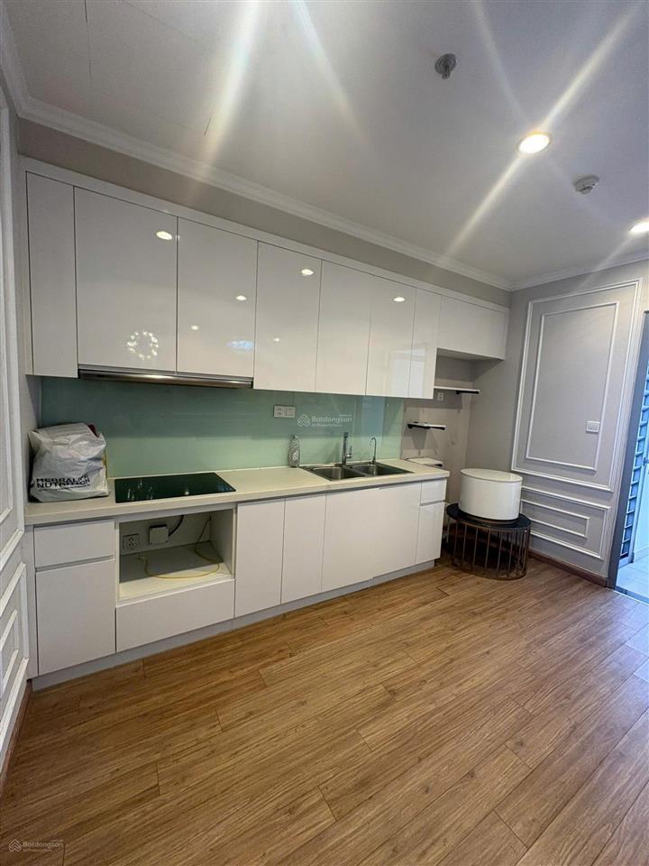 Bán căn hộ 1pn times city park hill  57m² full nội thất, ban công nam giá 6.6 tỷ