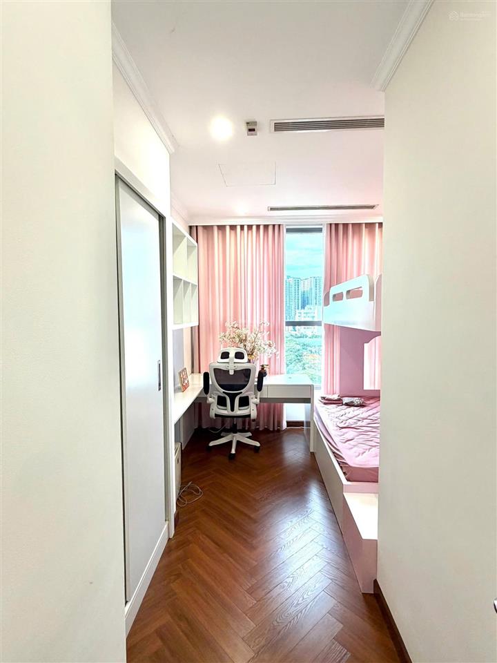 Bán căn hộ góc 3pn 101m2, sẵn sổ, ở ngay view thành phố cực thoáng tại times city park hill premium