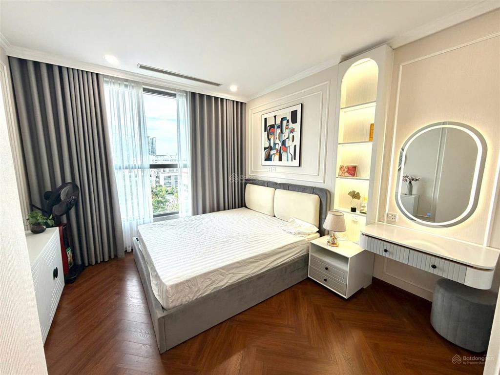 Bán căn hộ góc 3pn 101m2, sẵn sổ, ở ngay view thành phố cực thoáng tại times city park hill premium