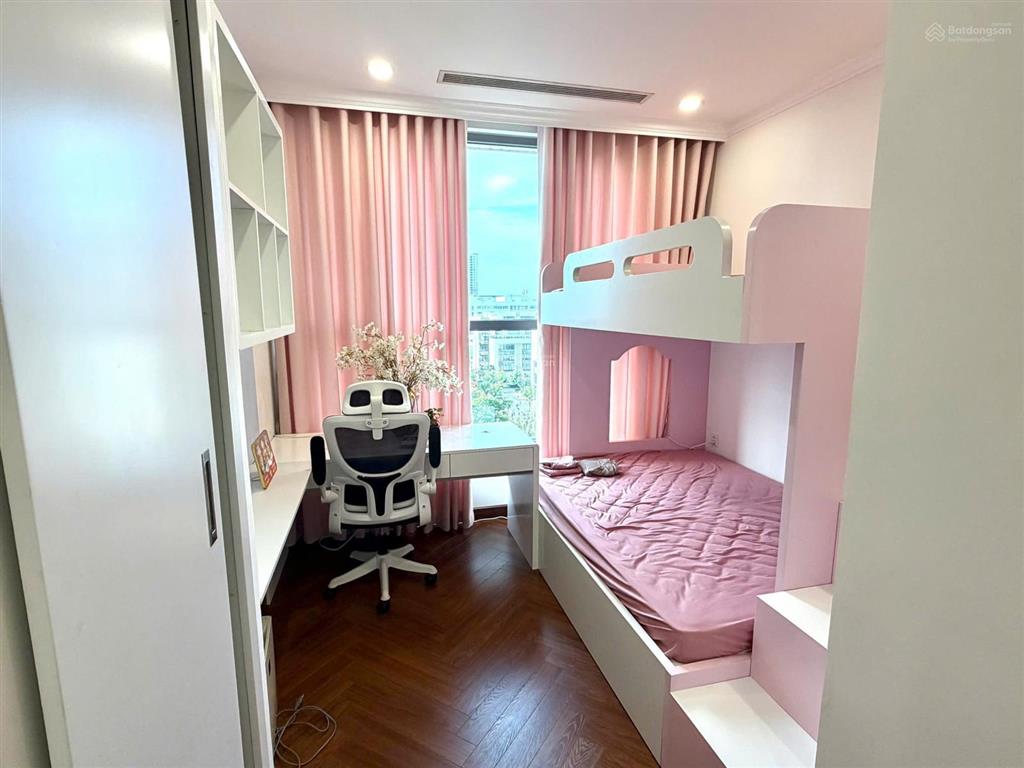 Bán căn hộ góc 3pn 101m2, sẵn sổ, ở ngay view thành phố cực thoáng tại times city park hill premium