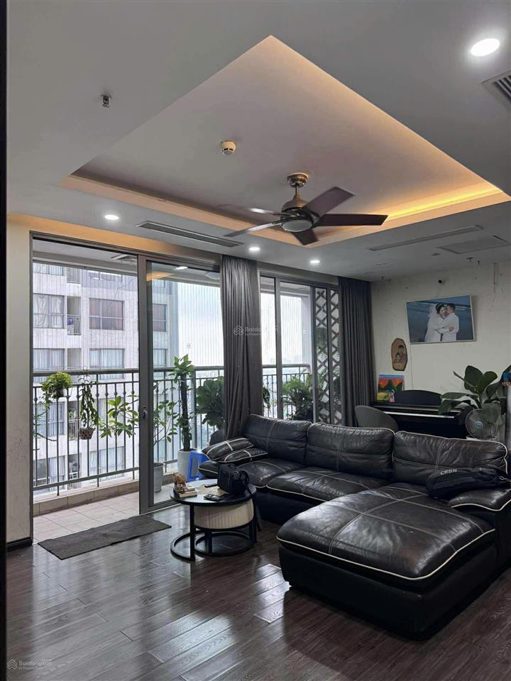 Bán căn hộ 3 phòng ngủ góc tại park hill full nội thất diện tích rộng, chỉ với 10,6 tỷ