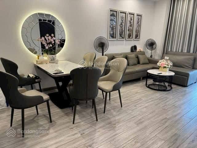 Căn hộ 2 phòng ngủ rộng tại times city có thể sửa thành 3 ngủ 95 m2 chỉ với 9 tỷ