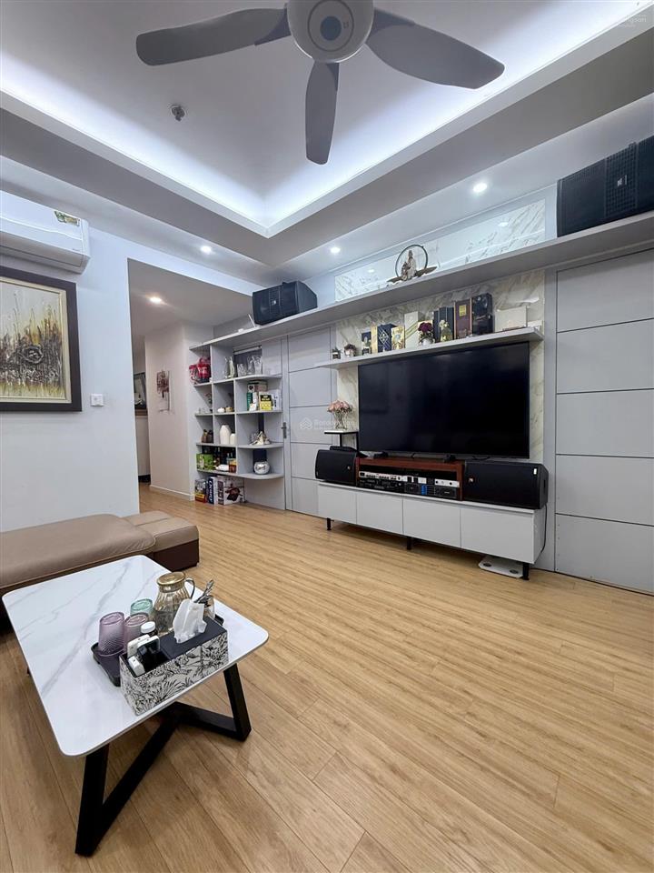 Bán căn hộ 95 m² tại times city có slot xe chỉ với 9.5 tỷ đồng