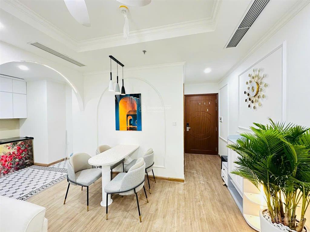 Bán căn hộ 1 ngủ tại p3 park hill times city tầng trung ban công nam nội thất đẹp 6,35 tỷ