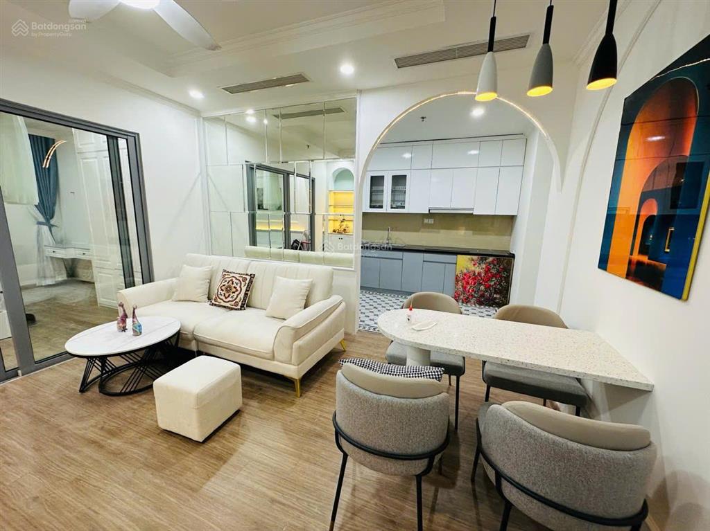 Bán căn hộ 1 ngủ tại p3 park hill times city tầng trung ban công nam nội thất đẹp 6,35 tỷ