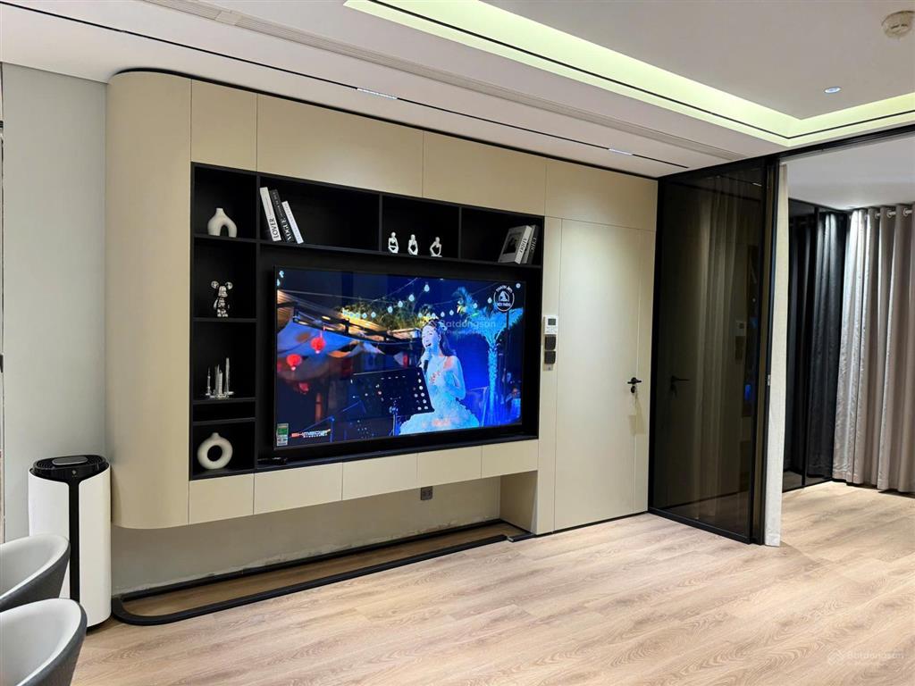 Bán căn hộ 3 ngủ 109 m2 view thoáng tại times city chỉ với 9,4 tỷ