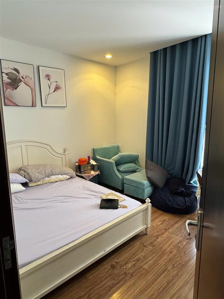 Bán căn hộ 1 ngủ tại times city tầng trung ban công nam chỉ với 4.8 tỷ