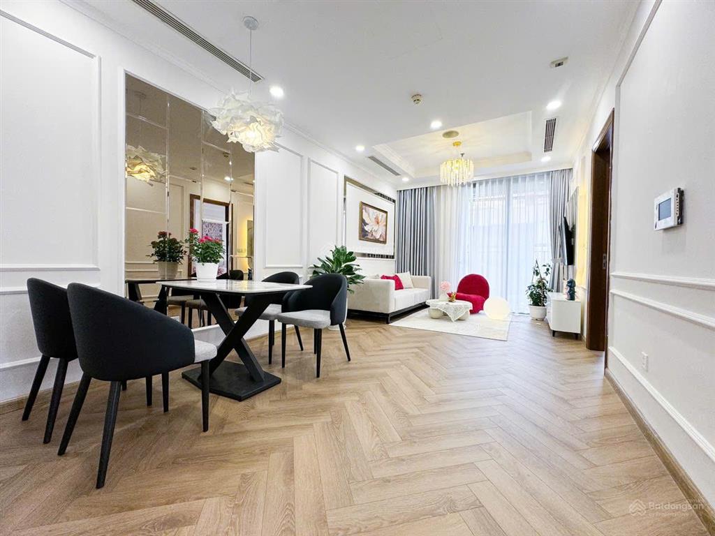 Bán căn hộ 2 ngủ nội thất đẹp tại toà p11 times city park hill premium
