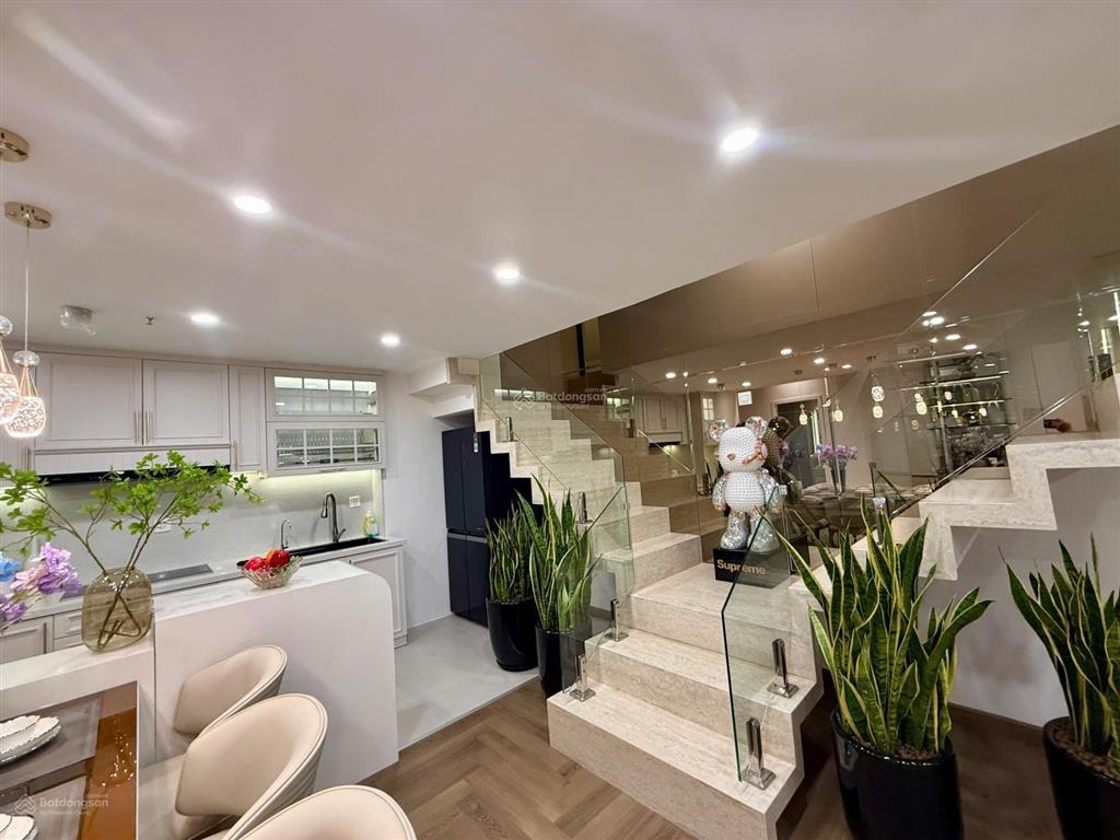 Bán duplex 3 ngủ 2 wc full nội thất luxury tại tòa p12 times city park hill premium