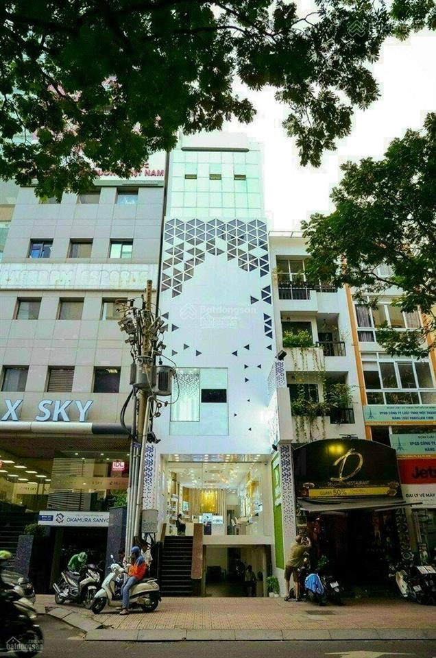 Mặt tiền hùng vương ngay góc lê hồng phong quận 5  dt 3.9 x 27m nở hậu 4.23m 4tầng giá chỉ 20tỷ300