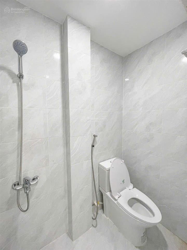 Cho thuê phòng trọ full nội thất cơ bản hxh đường điện biên phủ, q3
