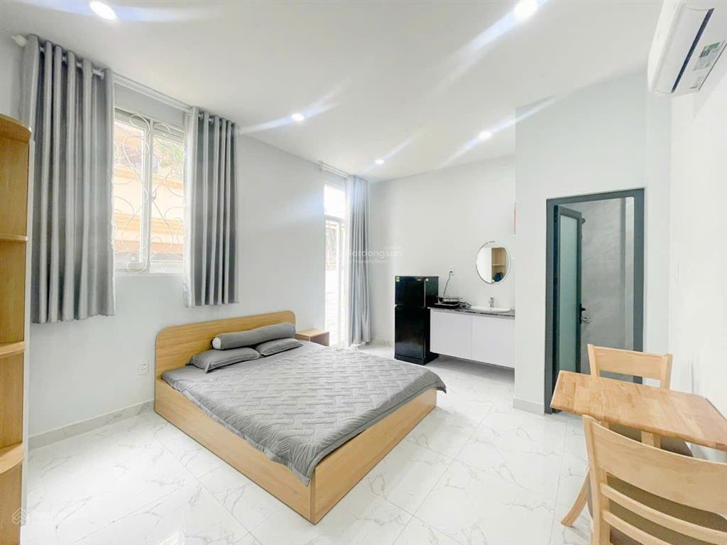 Cho thuê phòng trọ full nội thất cơ bản hxh đường điện biên phủ, q3