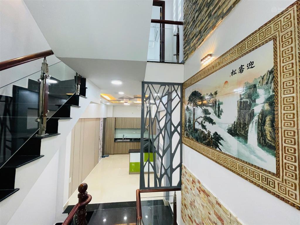 Bán nhà hẻm ô tô tô hiến thành, 11,5 tỷ, 60 m2, 8pn, 8wc, giá tốt