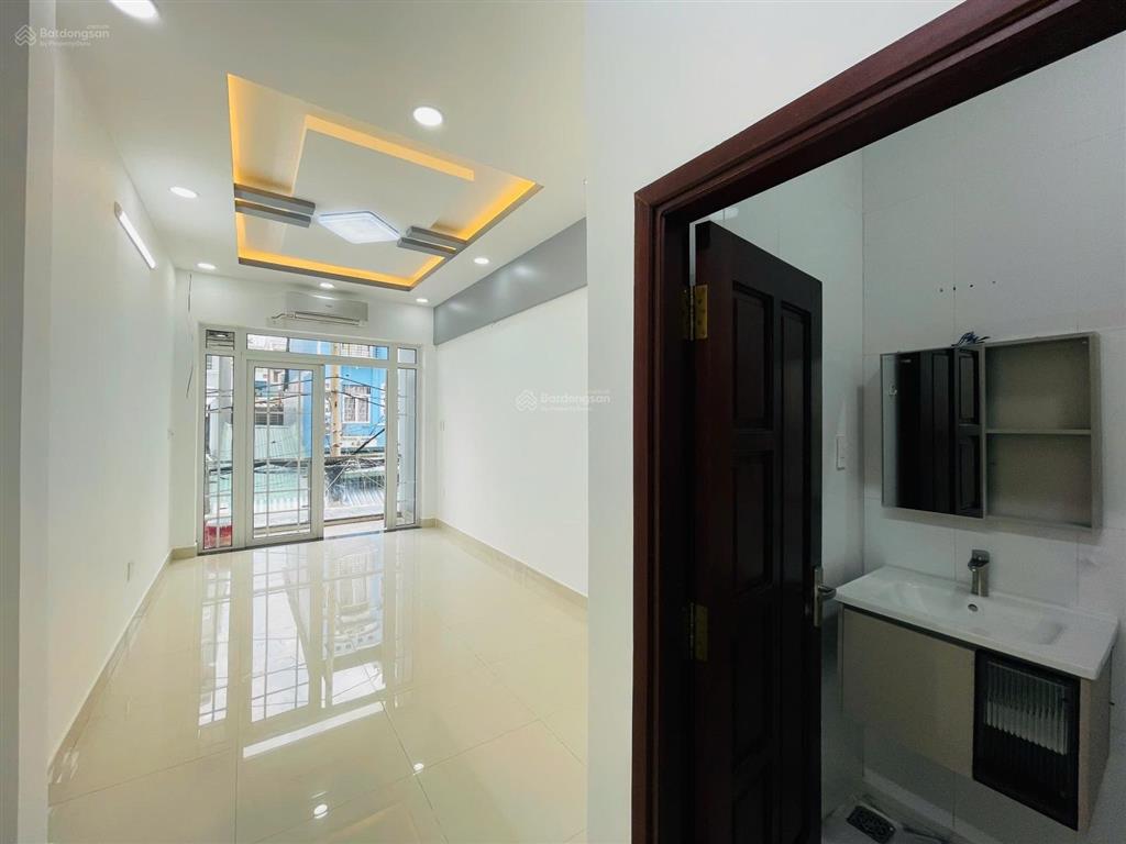 Bán nhà hẻm ô tô tô hiến thành, 11,5 tỷ, 60 m2, 8pn, 8wc, giá tốt