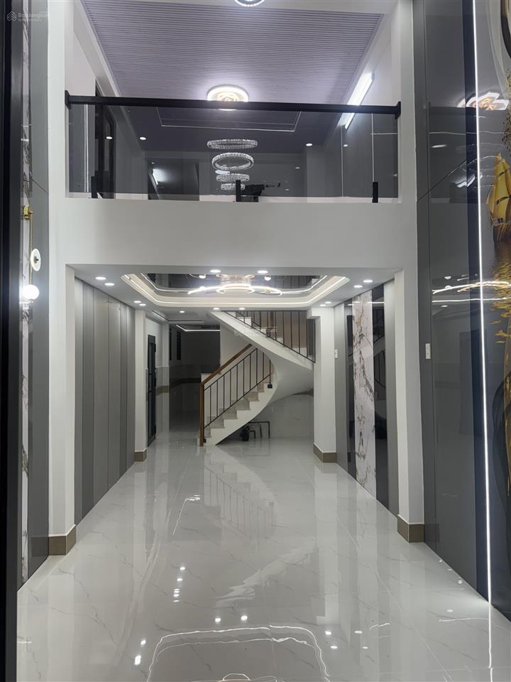 Bán nhà riêng tại cách mạng tháng tám, phường 13, quận 3, giá siêu hời 13,5 tỷ, 50m2 6 tầng