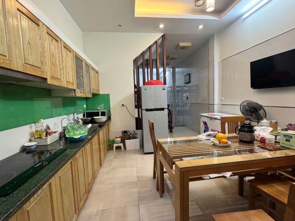 NHÀ PHÂN LÔ - DỊCH VỤ - LIỀN KỀ PHỐ XA LA, HÀ ĐÔNG