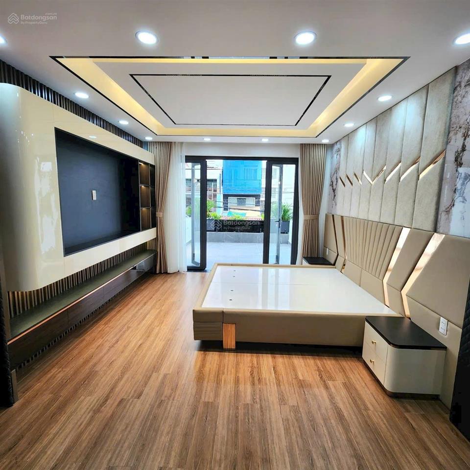 Siêu phẩm nhà mới 5 tầng thang máy mt đường 9m cxnh
