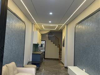 Bán nhà đông la  hoài đức 35.4m2 x 5 tầng  10m ra ô tô tránh, siêu đẹp