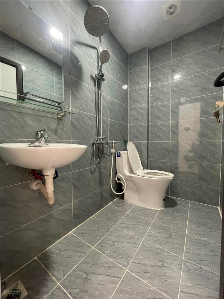 Bán nhà trung tâm phụng châu  đủ tiện ích  có sân riêng  3.55 tỷ  0988 625 ***
duy nhất 1 căn