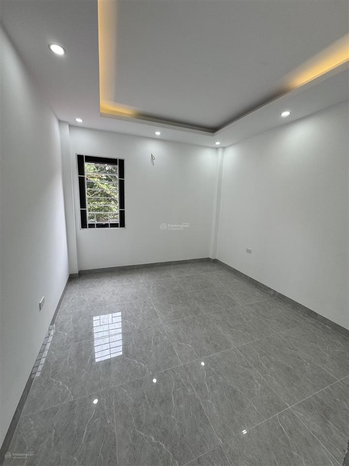 Bán nhà ngõ ô tô phượng đồng, phụng châu  49,5m2  giáp trường đại học sptttt