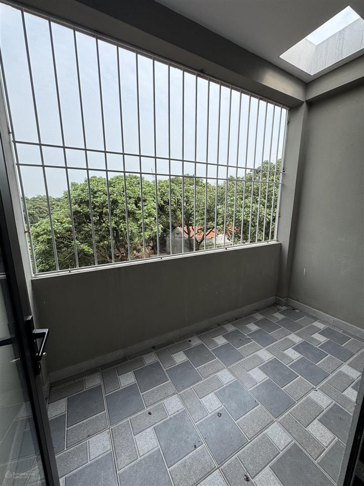 Bán nhà ngõ ô tô phượng đồng, phụng châu  49,5m2  giáp trường đại học sptttt