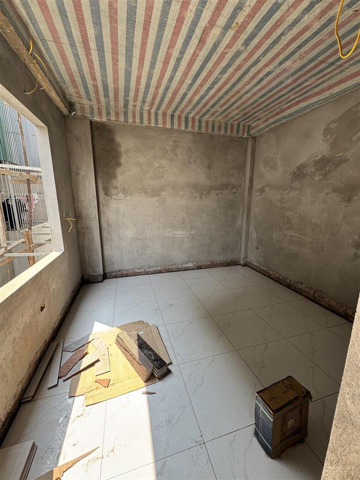 Bán nhà phượng đồng, phụng châu  35m2  lô góc  ô tô vào nhà  giá 4,5 tỷ   0988 625 ***