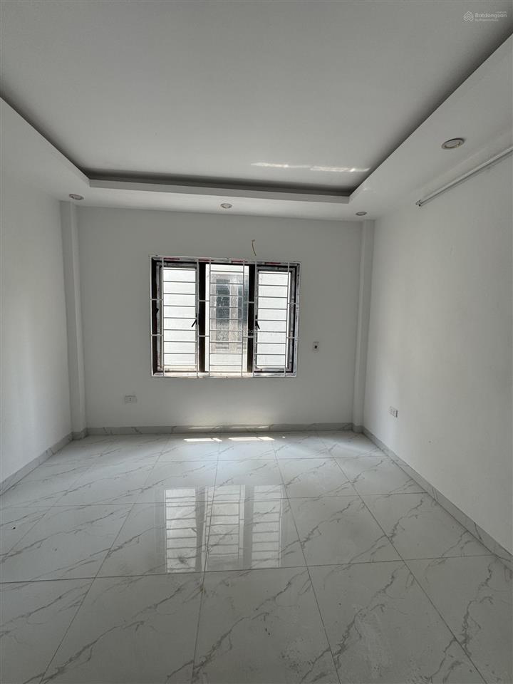 Bán nhà phượng đồng, phụng châu  38,6m2  hướng đông nam  giá 4,18 tỷ   0988 625 ***