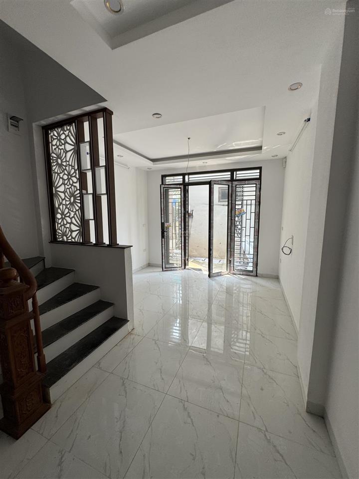 Bán nhà phượng đồng, phụng châu  38,6m2  hướng đông nam  giá 4,18 tỷ   0988 625 ***