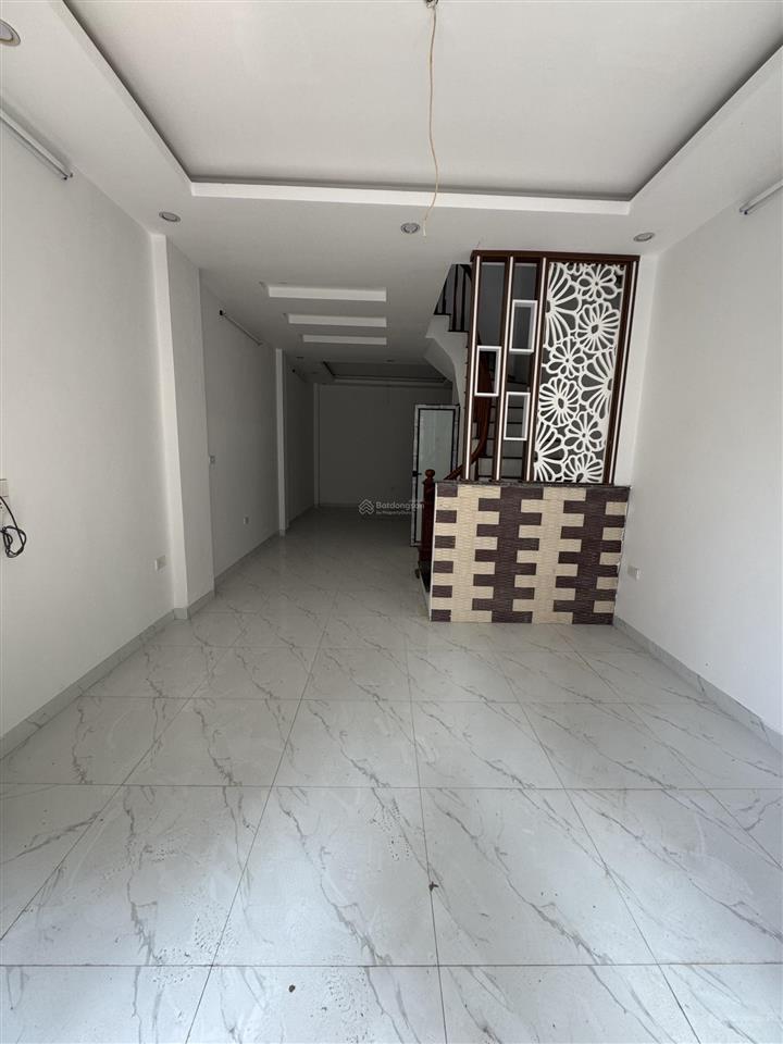 Bán nhà phượng đồng, phụng châu  38,6m2  hướng đông nam  giá 4,18 tỷ   0988 625 ***