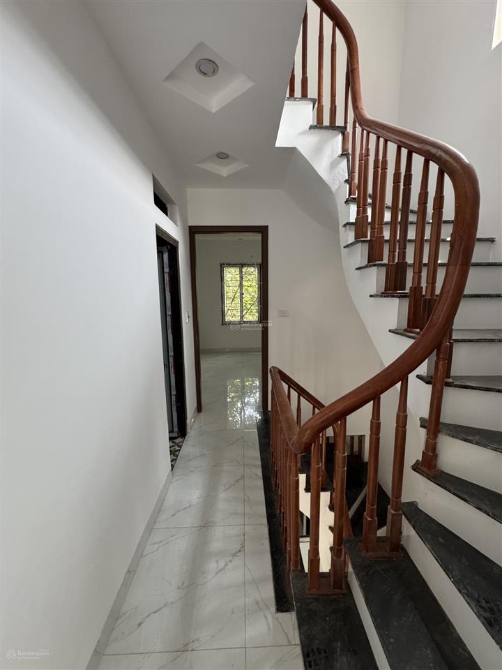 Bán nhà phượng đồng, phụng châu  38,6m2  hướng đông nam  giá 4,18 tỷ   0988 625 ***