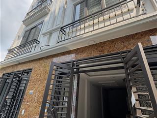 Bán nhà phượng đồng, phụng châu  38,6m2  hướng đông nam  giá 4,18 tỷ   0988 625 ***