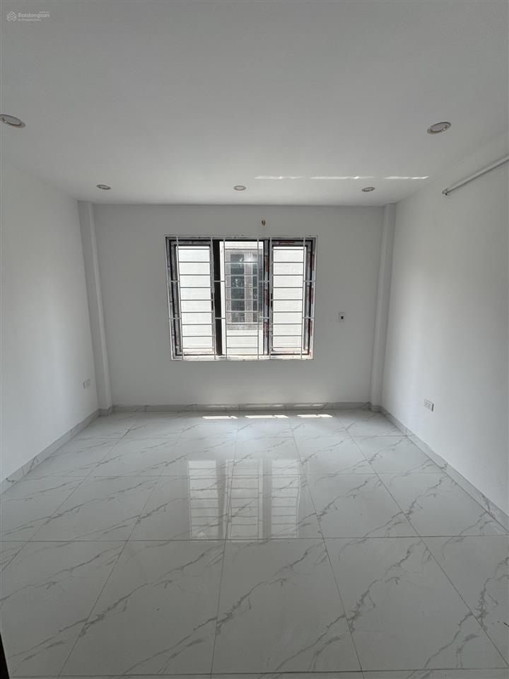 Bán nhà phượng đồng, phụng châu  38,6m2  hướng đông nam  giá 4,18 tỷ   0988 625 ***