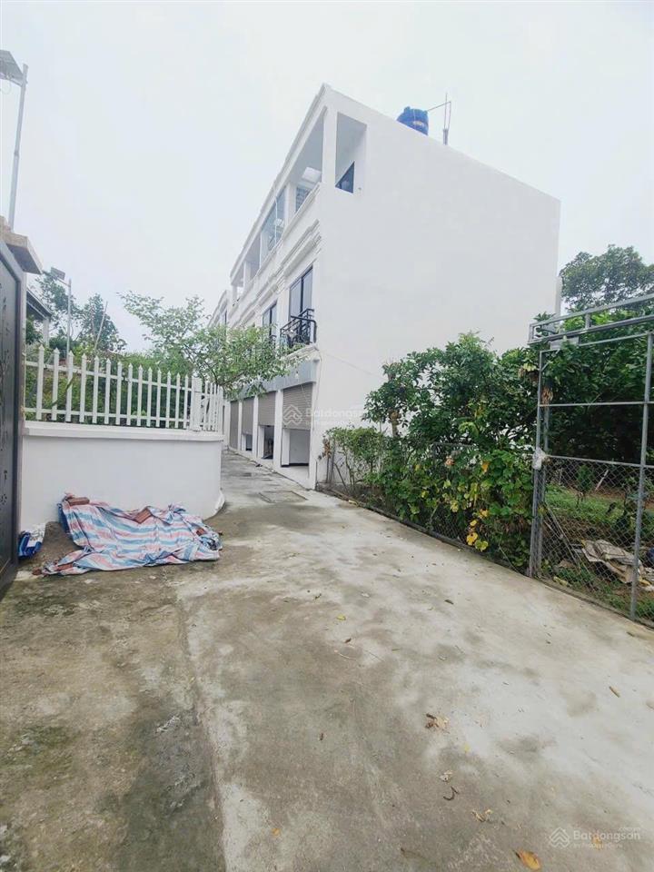 Bán nhà cao viên, thanh oai  lô góc  xây 3 tầng  giá 2,7 tỷ (có thương lượng)